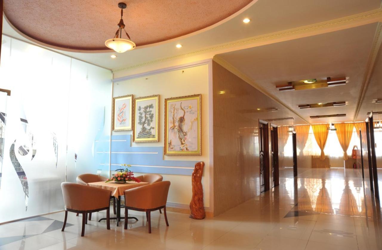 Thang Loi Hotel Thu Dau Mot Buitenkant foto